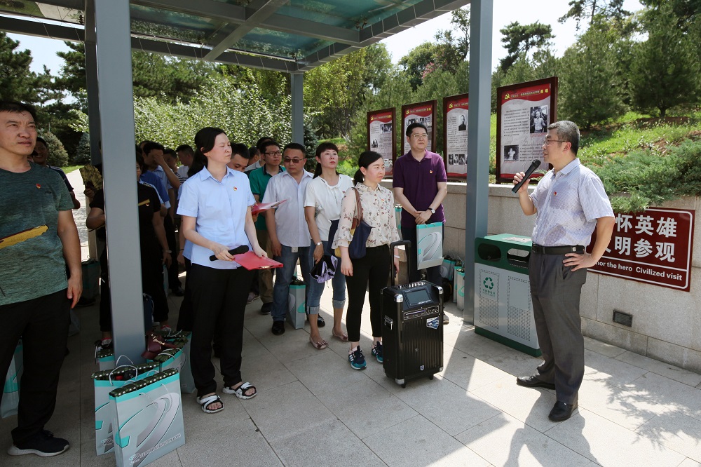 ManBetX(万博体育)APP官网|英超狼队和水晶宫全球赞助同伴