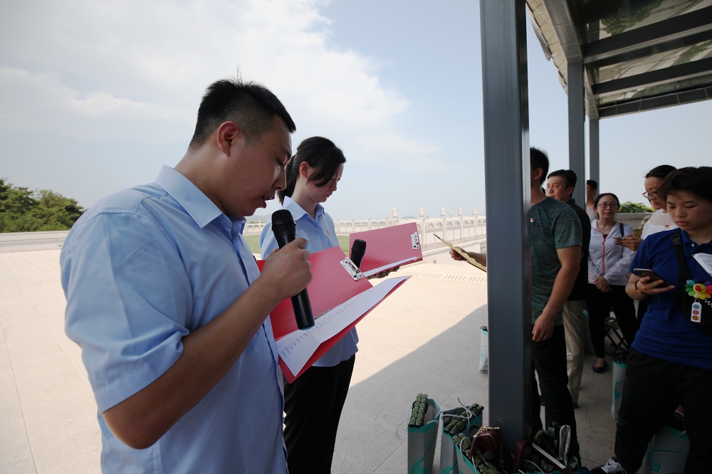 ManBetX(万博体育)APP官网|英超狼队和水晶宫全球赞助同伴