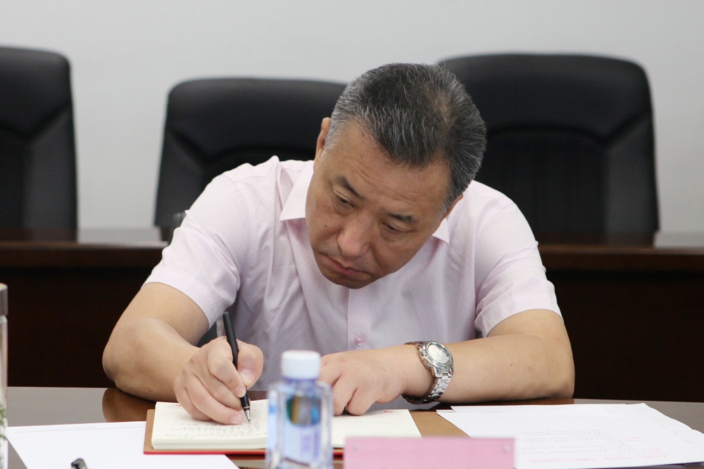 ManBetX(万博体育)APP官网|英超狼队和水晶宫全球赞助同伴