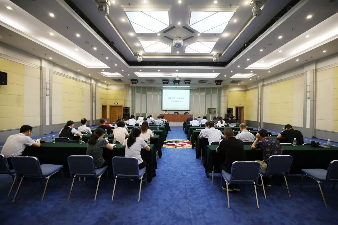 ManBetX(万博体育)APP官网|英超狼队和水晶宫全球赞助同伴