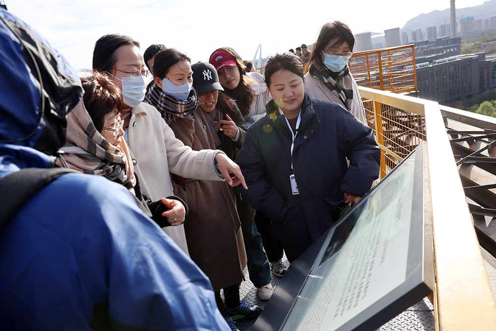 ManBetX(万博体育)APP官网|英超狼队和水晶宫全球赞助同伴