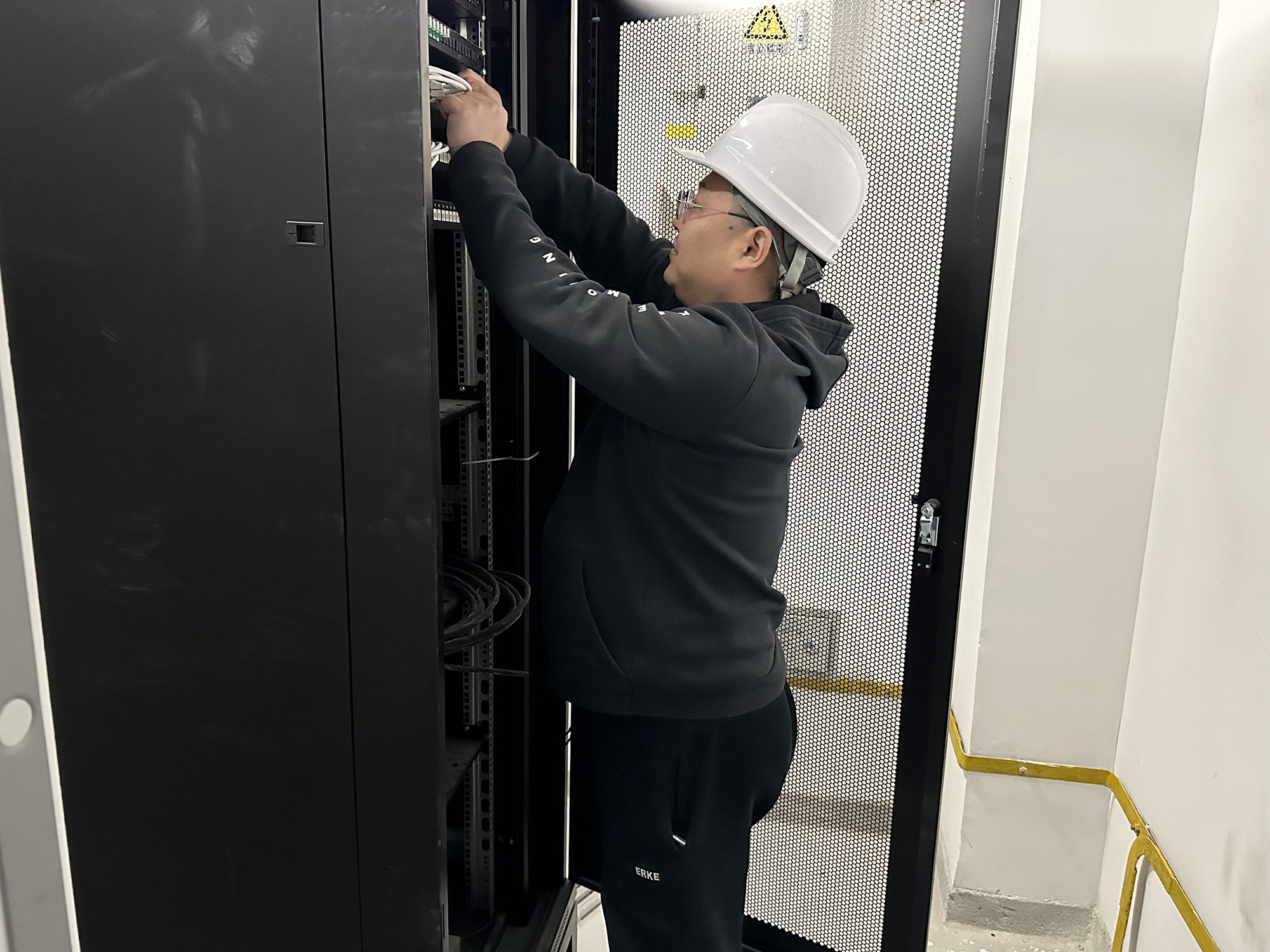 ManBetX(万博体育)APP官网|英超狼队和水晶宫全球赞助同伴