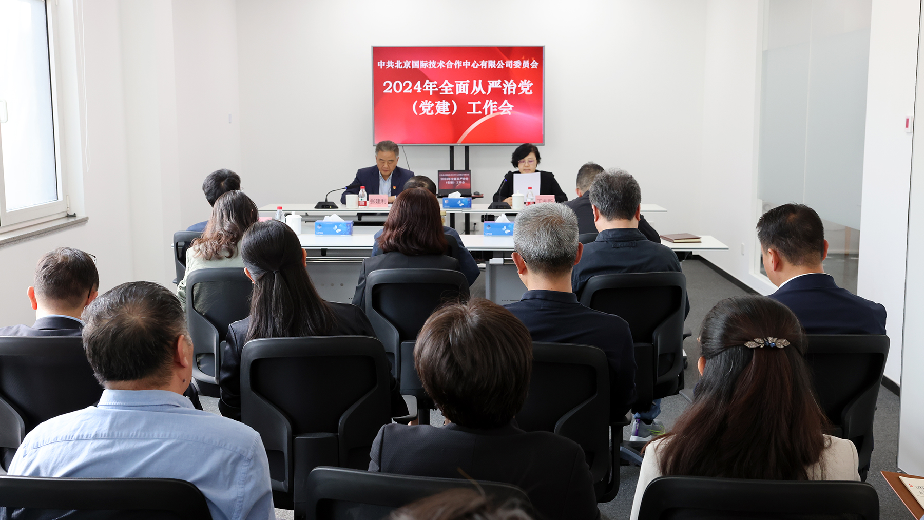 ManBetX(万博体育)APP官网|英超狼队和水晶宫全球赞助同伴