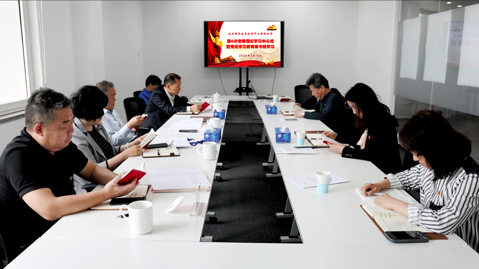 ManBetX(万博体育)APP官网|英超狼队和水晶宫全球赞助同伴