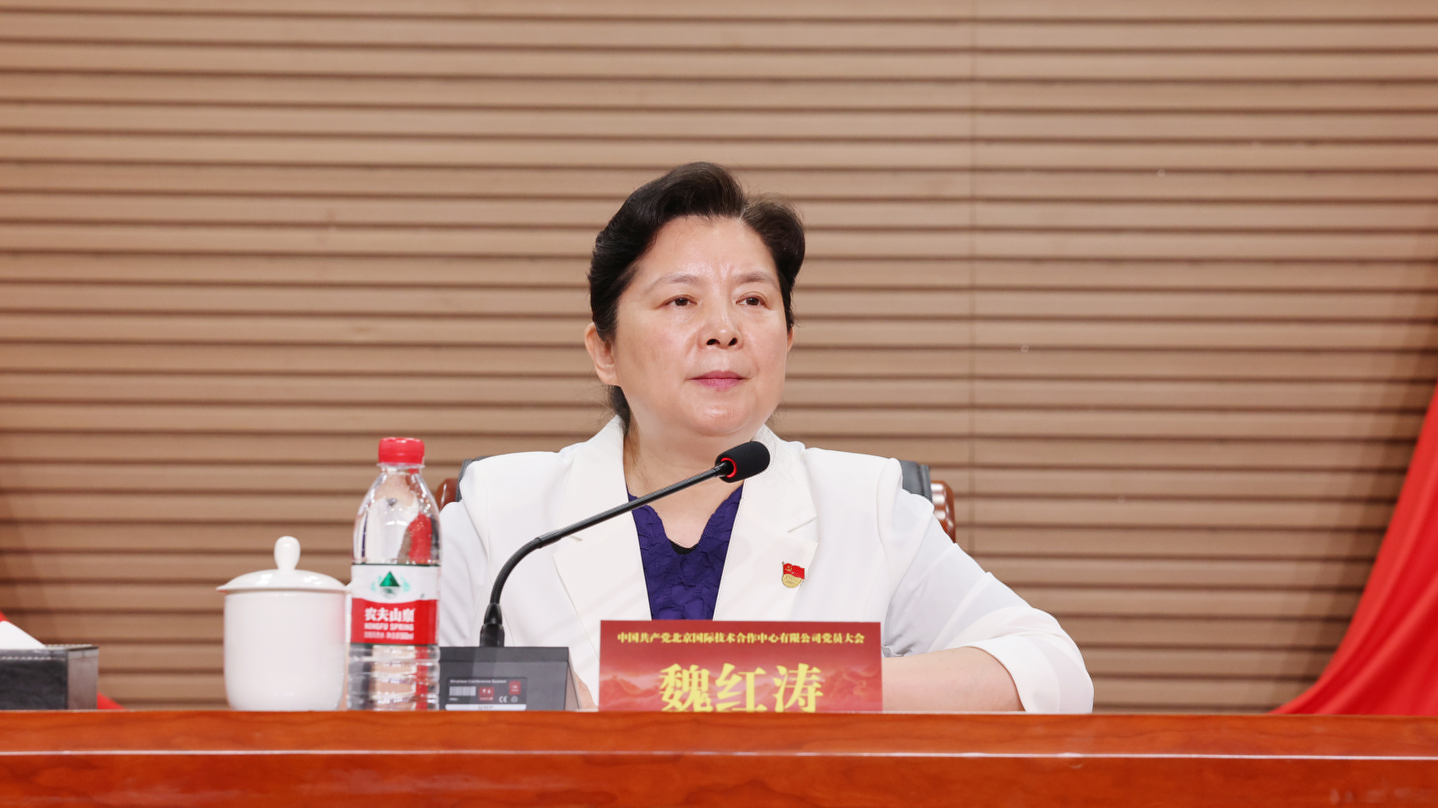 ManBetX(万博体育)APP官网|英超狼队和水晶宫全球赞助同伴