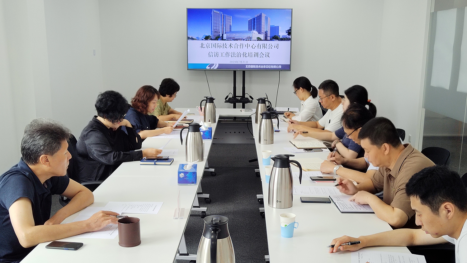 ManBetX(万博体育)APP官网|英超狼队和水晶宫全球赞助同伴