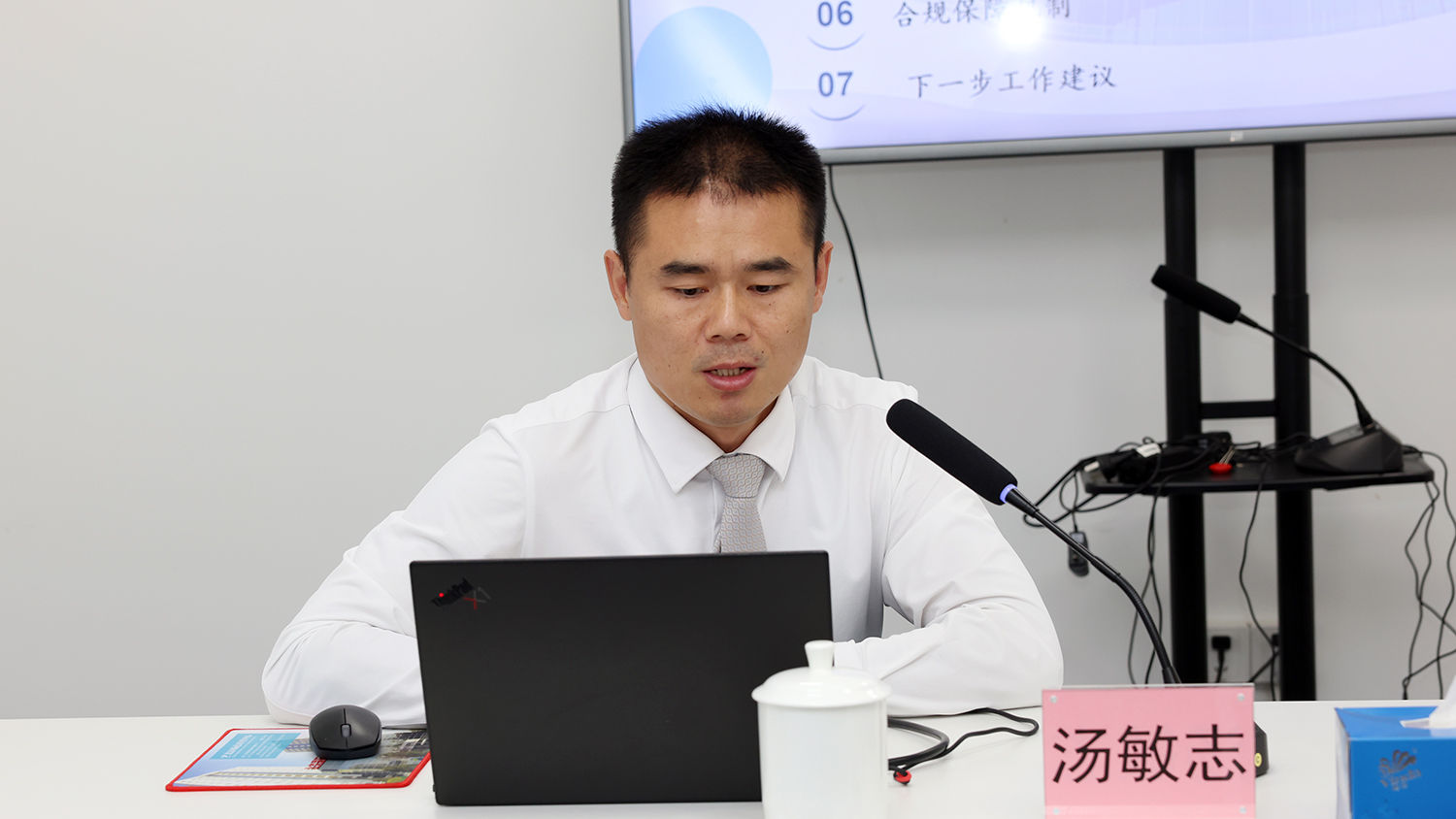 ManBetX(万博体育)APP官网|英超狼队和水晶宫全球赞助同伴