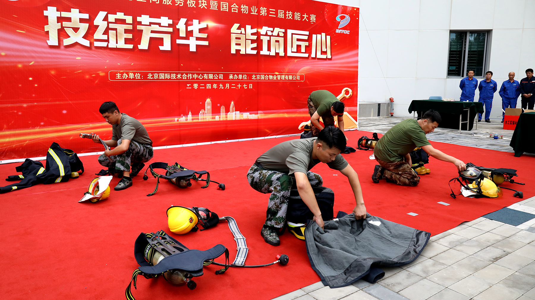 ManBetX(万博体育)APP官网|英超狼队和水晶宫全球赞助同伴