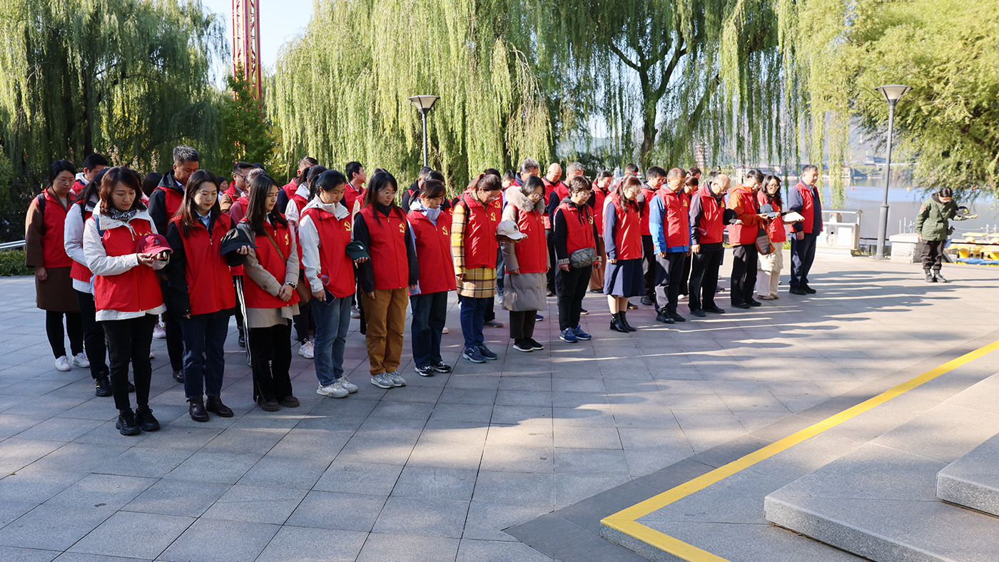 ManBetX(万博体育)APP官网|英超狼队和水晶宫全球赞助同伴