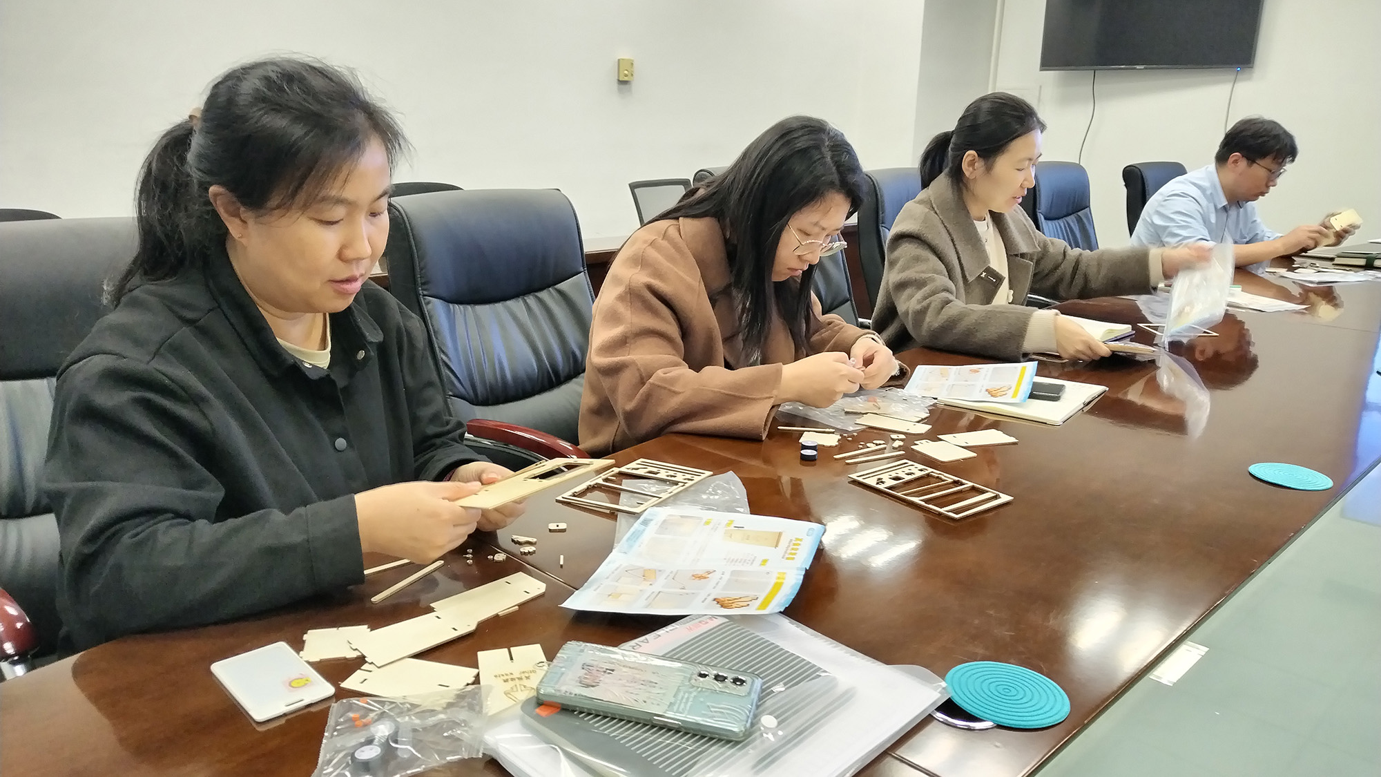 ManBetX(万博体育)APP官网|英超狼队和水晶宫全球赞助同伴