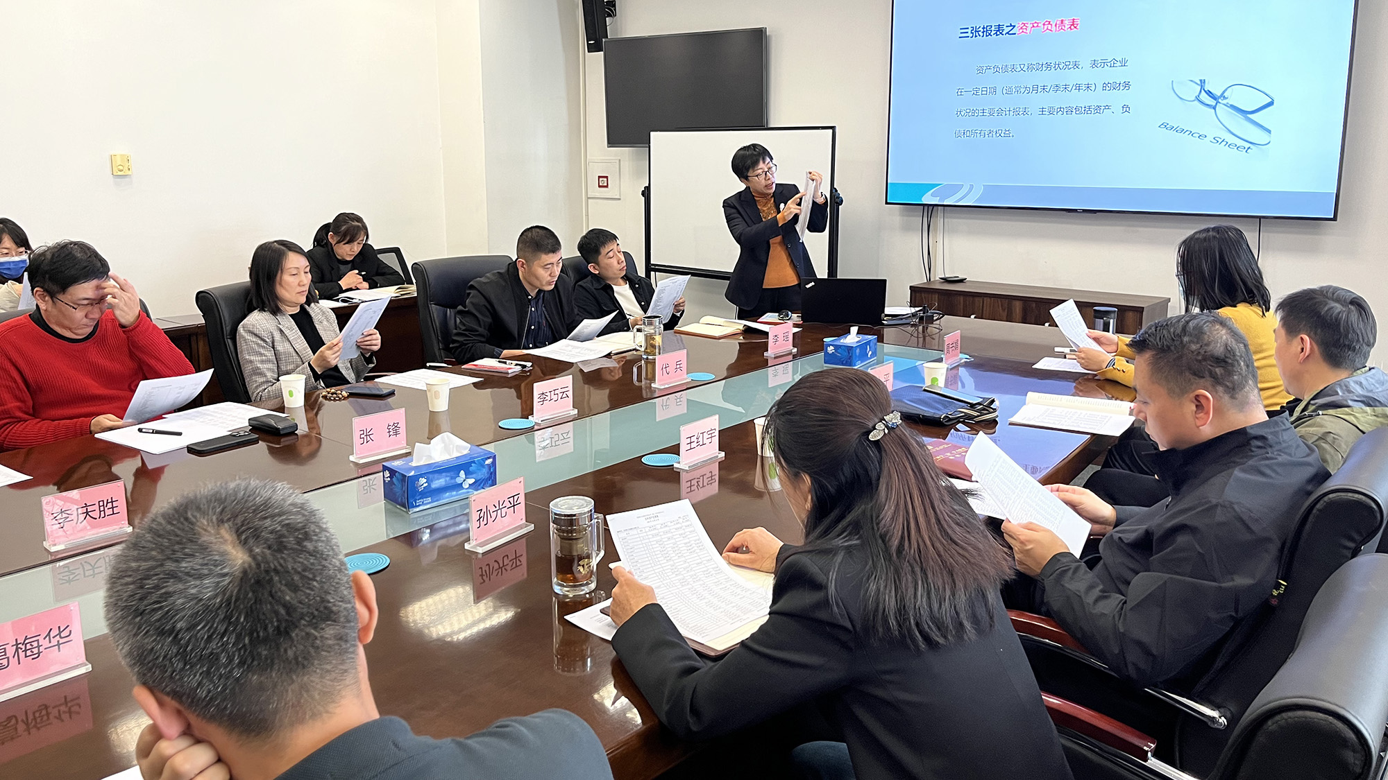 ManBetX(万博体育)APP官网|英超狼队和水晶宫全球赞助同伴