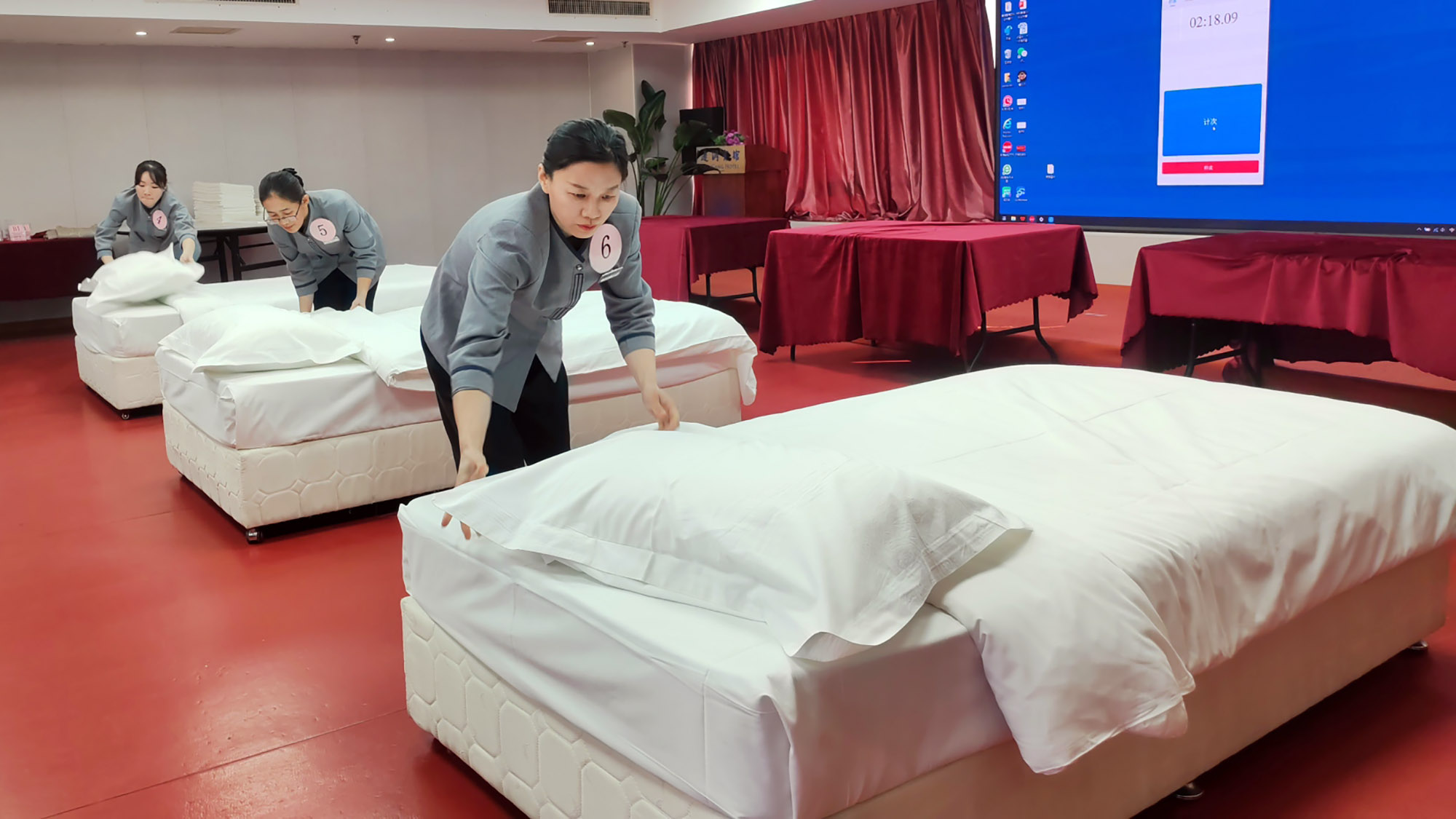 ManBetX(万博体育)APP官网|英超狼队和水晶宫全球赞助同伴