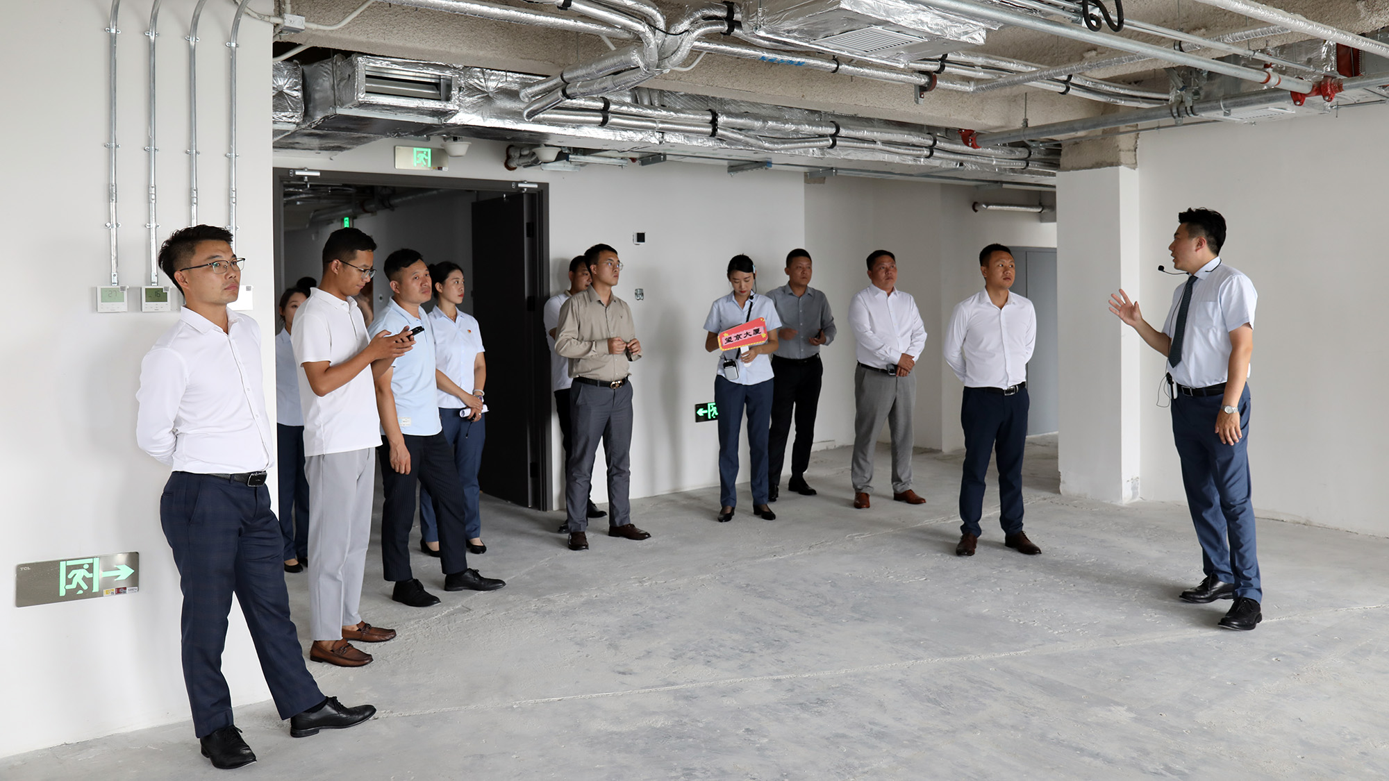 ManBetX(万博体育)APP官网|英超狼队和水晶宫全球赞助同伴