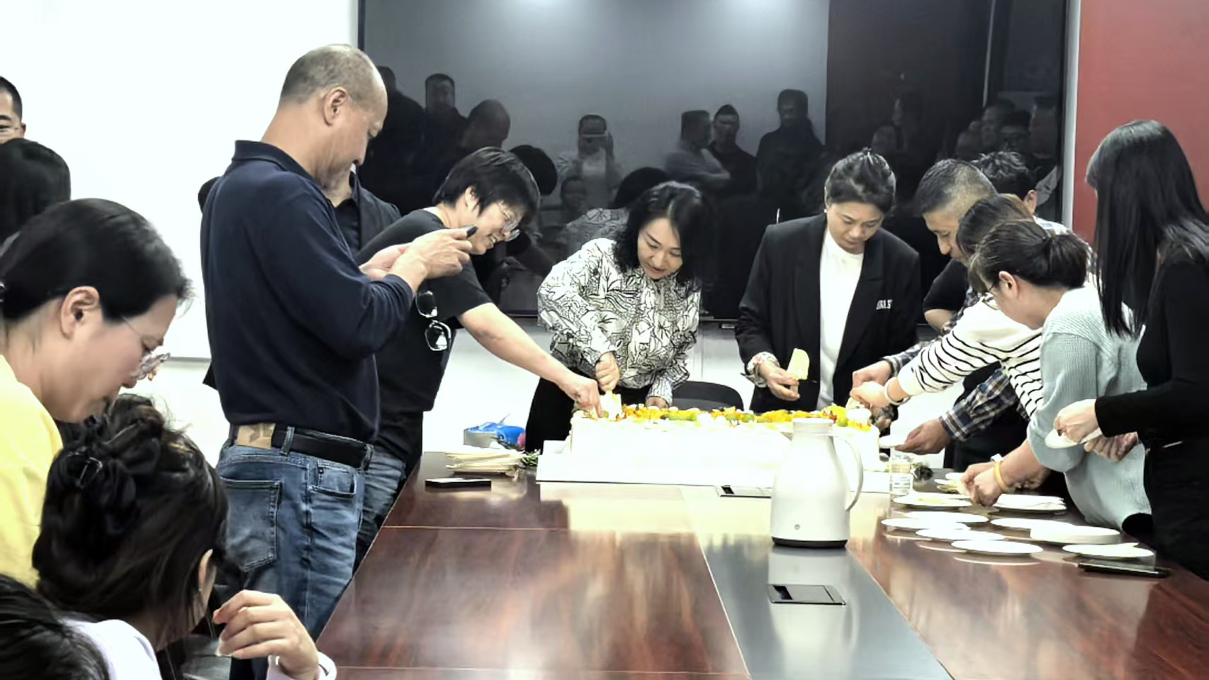 ManBetX(万博体育)APP官网|英超狼队和水晶宫全球赞助同伴