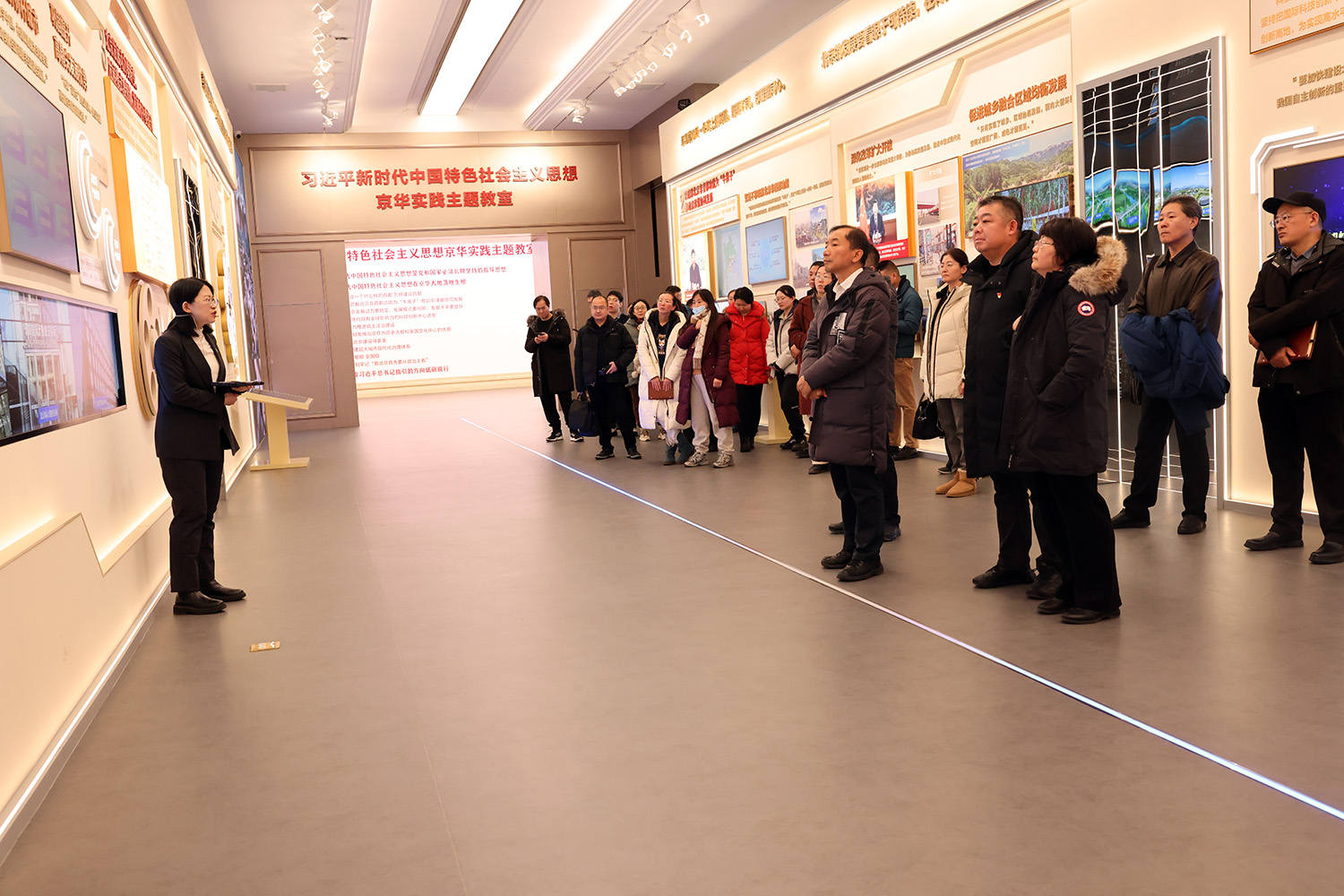 ManBetX(万博体育)APP官网|英超狼队和水晶宫全球赞助同伴