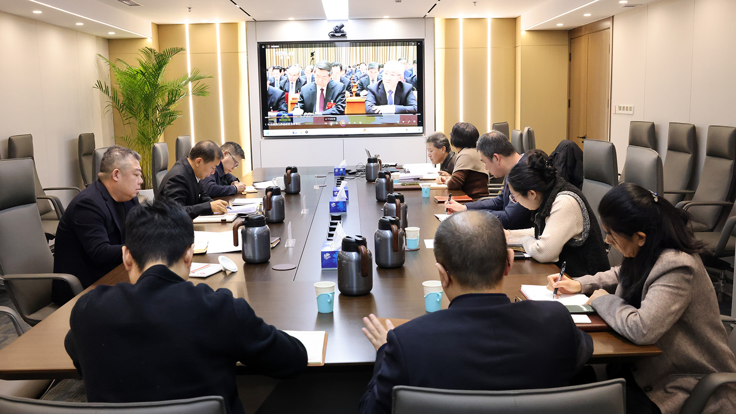 ManBetX(万博体育)APP官网|英超狼队和水晶宫全球赞助同伴