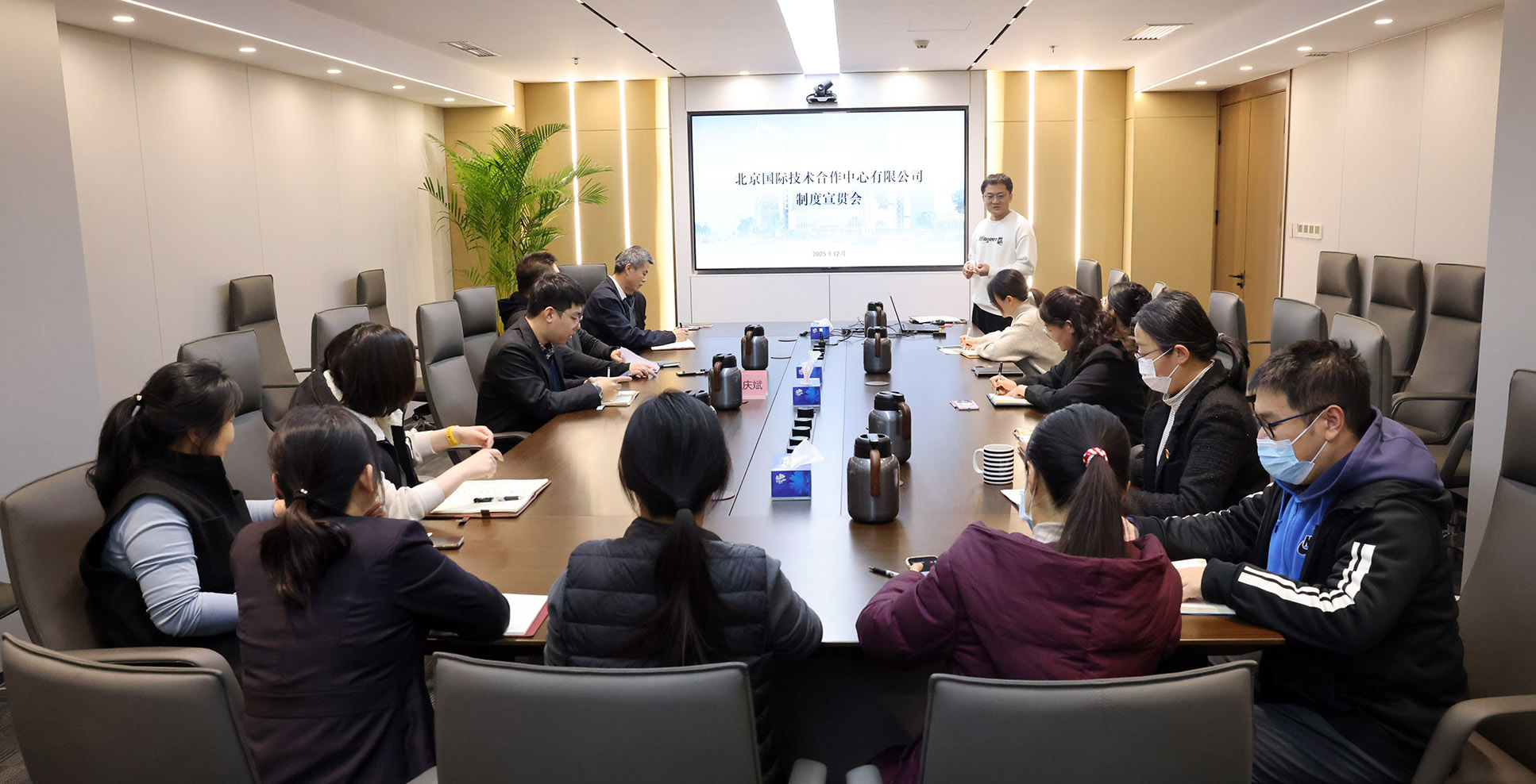 ManBetX(万博体育)APP官网|英超狼队和水晶宫全球赞助同伴