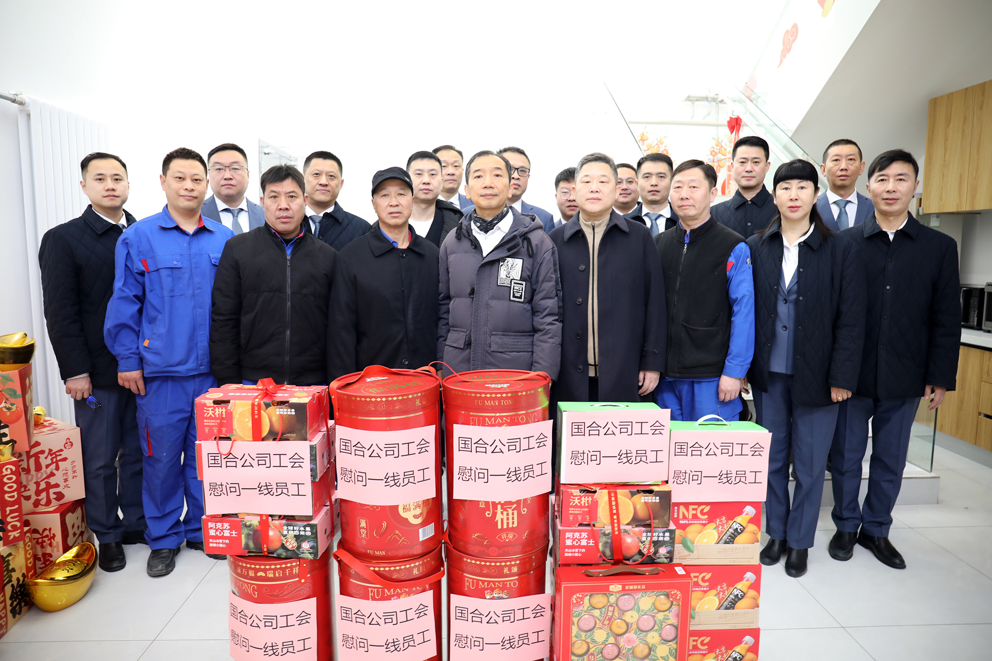 ManBetX(万博体育)APP官网|英超狼队和水晶宫全球赞助同伴