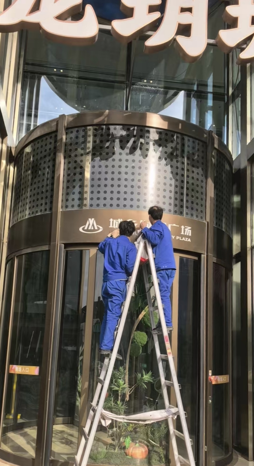 ManBetX(万博体育)APP官网|英超狼队和水晶宫全球赞助同伴